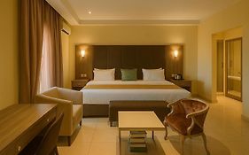 Maxbe Continental Hotel